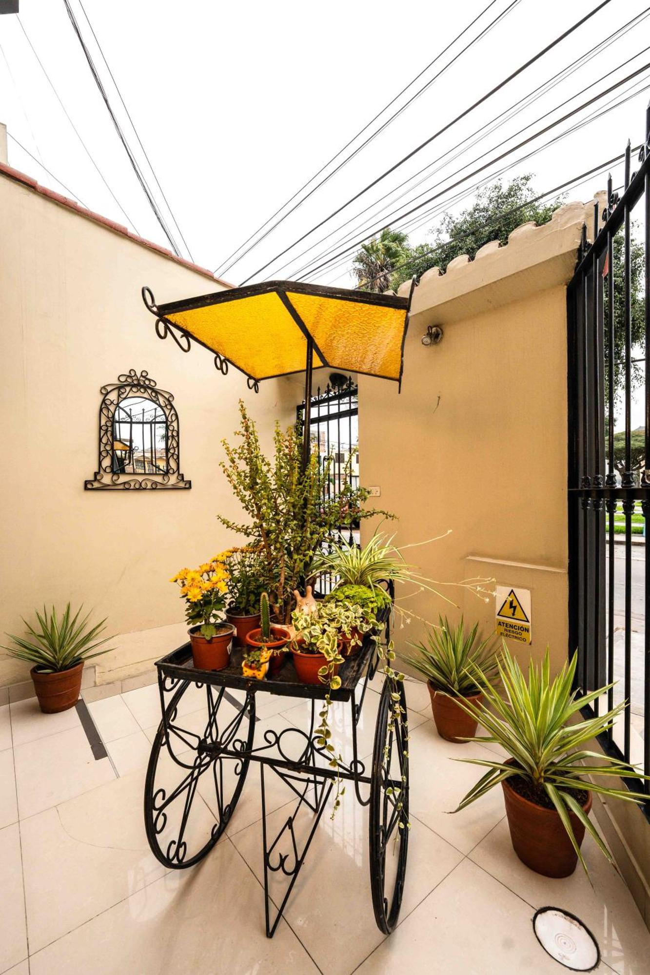 Hotel Manhattan Inn Airport Lima Exterior photo